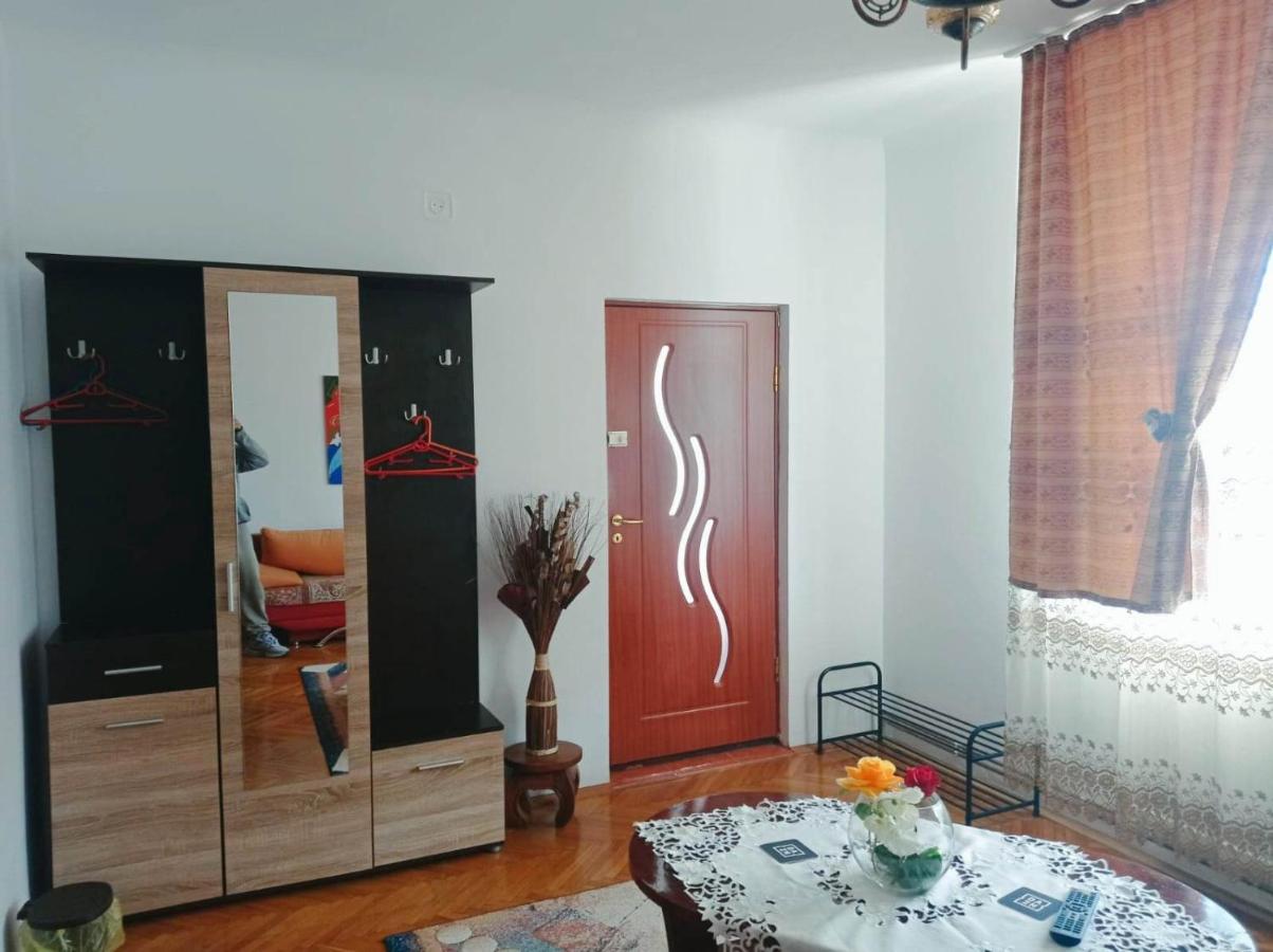 Casa Vinco Vici Hotel Turda Bagian luar foto