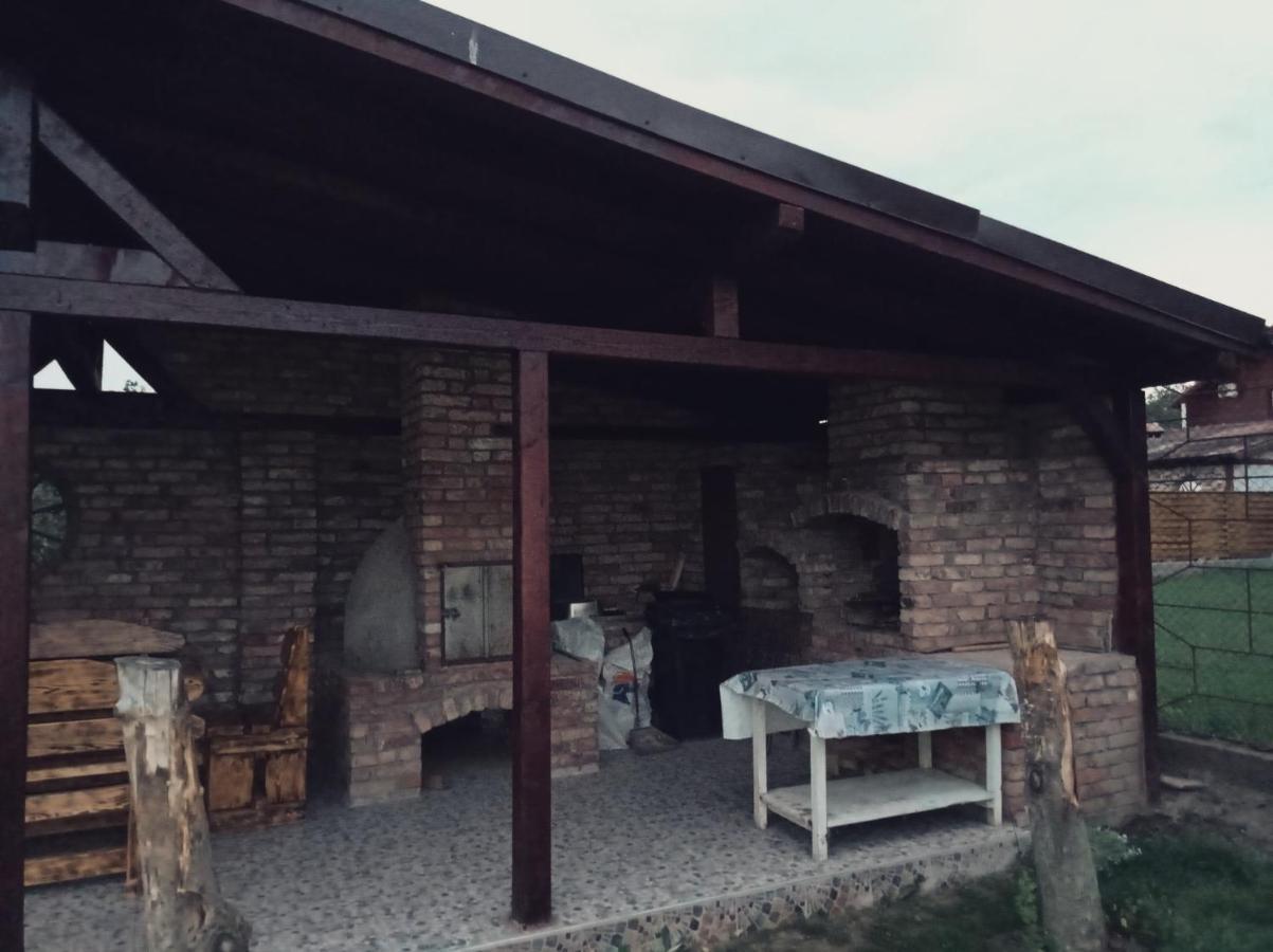 Casa Vinco Vici Hotel Turda Bagian luar foto