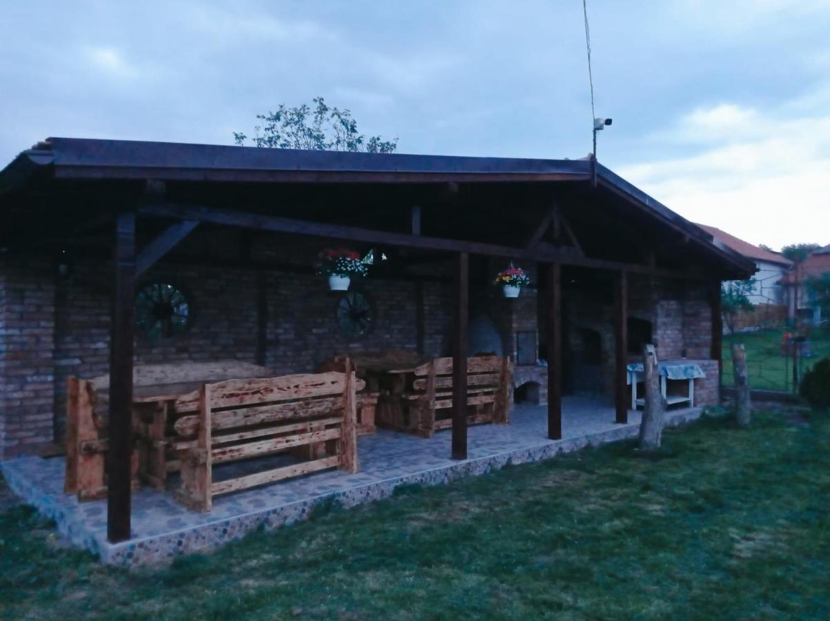 Casa Vinco Vici Hotel Turda Bagian luar foto